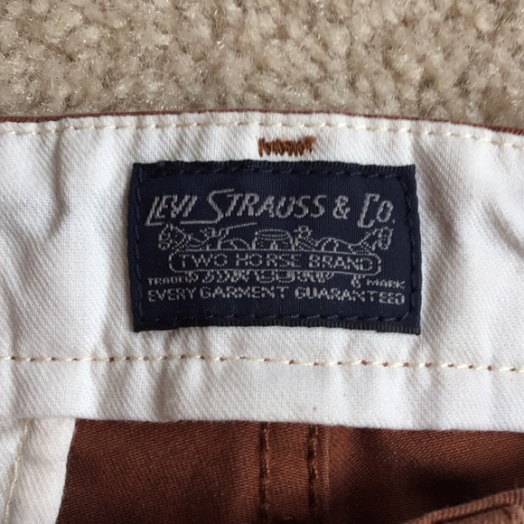 Levi khakis 34-30 - Picture 2 of 4